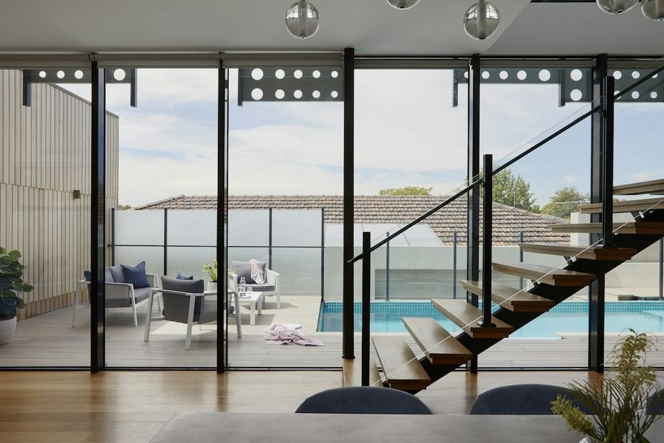 Windows & glass partitions
